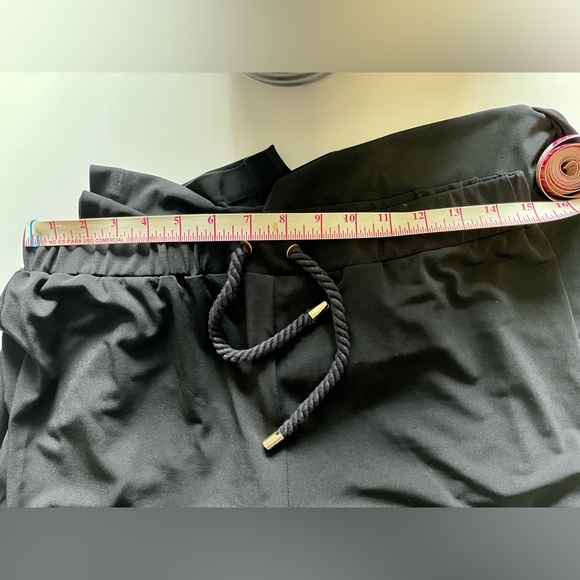 Michael Kors Side Pockets Elastic Waist Pants - Picture 3 of 3